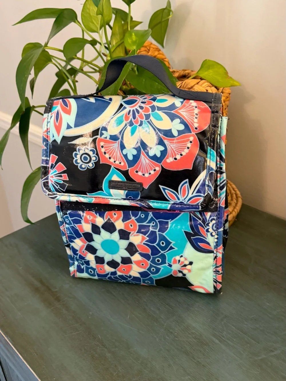 Vera Bradley insulated vinyl lunch tote features a vibrant floral mandala